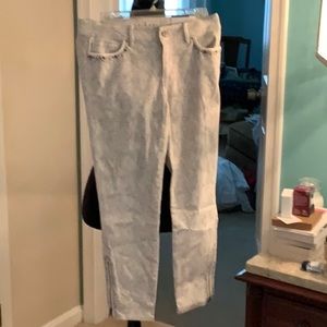 White house black market pants in good condition